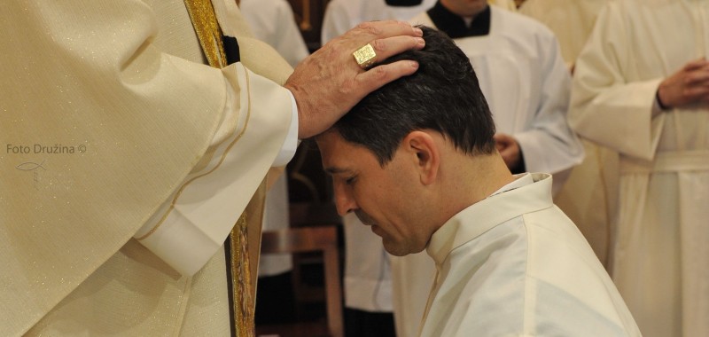 Poslanica papeža Frančiška ob 59. svetovnem dnevu molitve za duhovne poklice